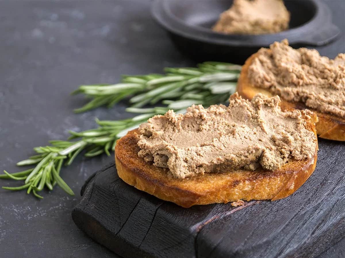 Pasztet wegetariański jak mięsny - pyszny przepis, który zaskoczy każdego