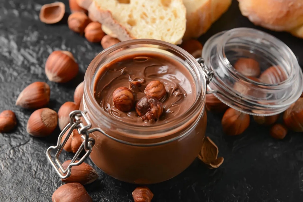 Gdzie kupić wegańską nutellę? Sprawdź najlepsze opcje w Polsce
